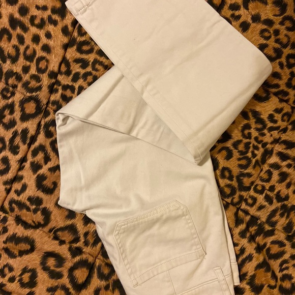 HOLLISTER LIGHT KHAKI PANTS - Picture 2 of 2